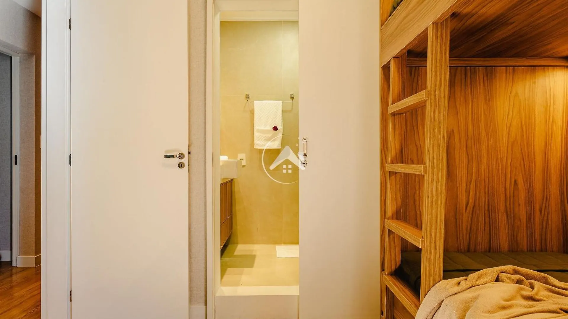 Apartment Refugio Nas Alturas: Cobertura De Luxo Com 5 Suites E Vista Campos do Jordao Brazil